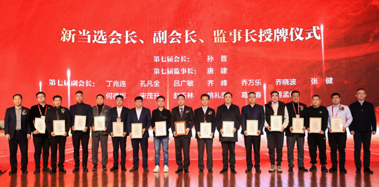 三项殊荣，，，，，见证了壹号娱乐从原点走向天下